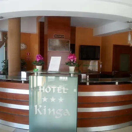 ホテル Restauracja Kinga 3*