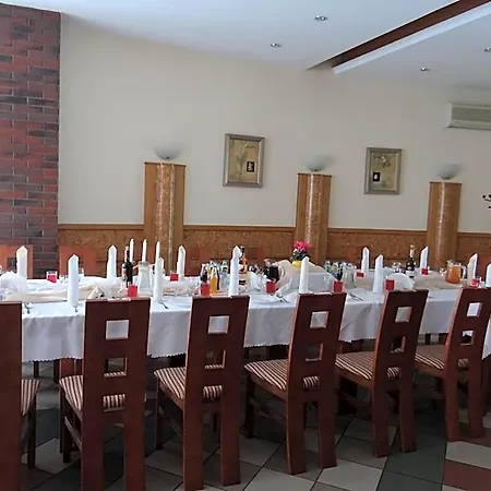Restauracja Kinga 3* カトヴィツェ