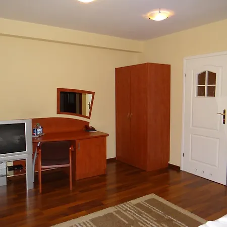 Hotel Restauracja Kinga 3*