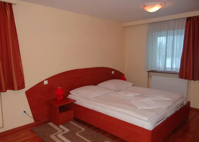 Restauracja Kinga 호텔 3*